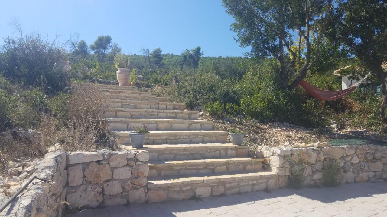 Agia Marina Dorindaアパートメント エクステリア 写真